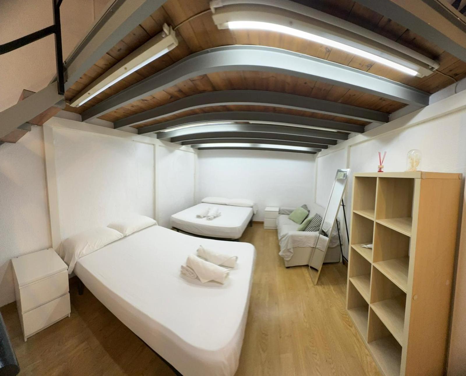 Habitacion Para Grupos Y Familias Hasta 8 Barcelona Zewnętrze zdjęcie